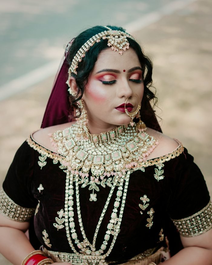 Bridal makeup with polki jewellery