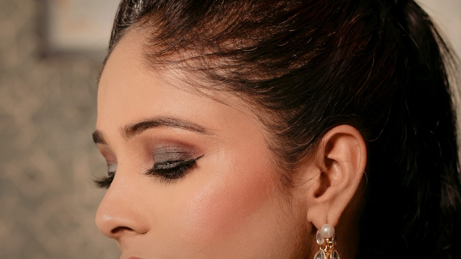 Party makeup look by THE HBM makeup artist in Greater Noida